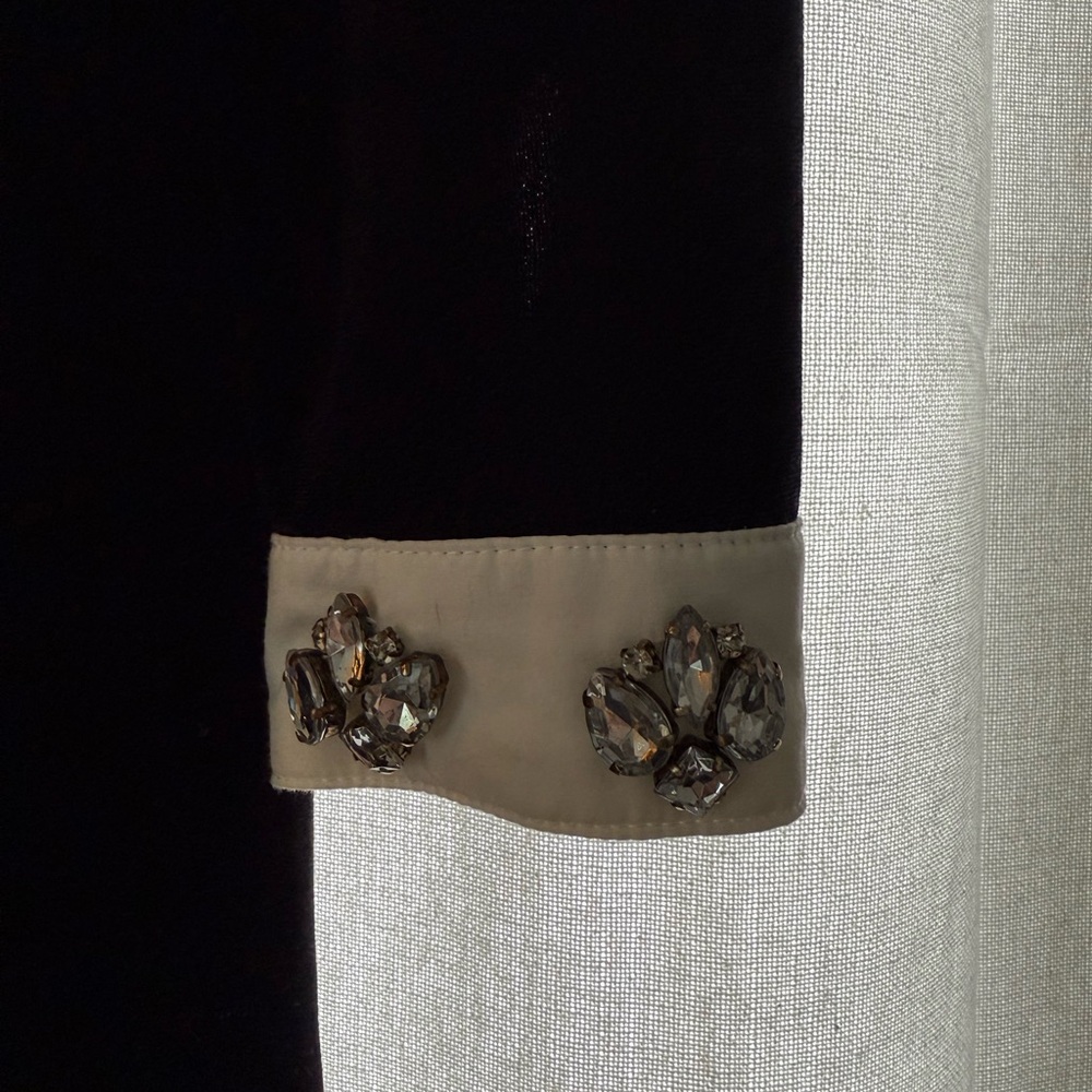 Divided Black Velvet Dress with Embellished Collar - Picture 3 of 6